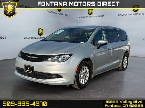 2023 Chrysler Voyager LX