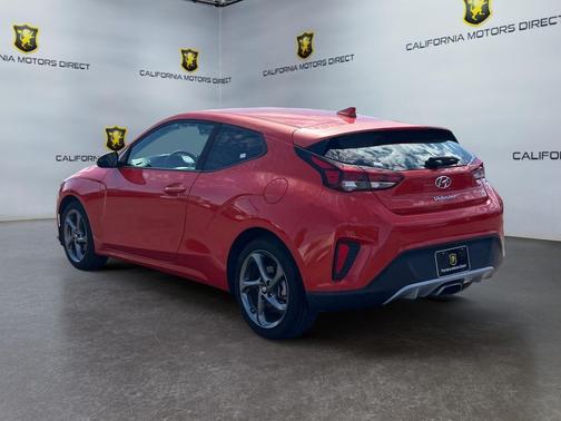 2019 Hyundai Veloster 2