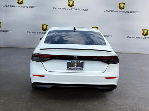 Platinum White Pearl 2023 Honda Accord Hybrid Sport