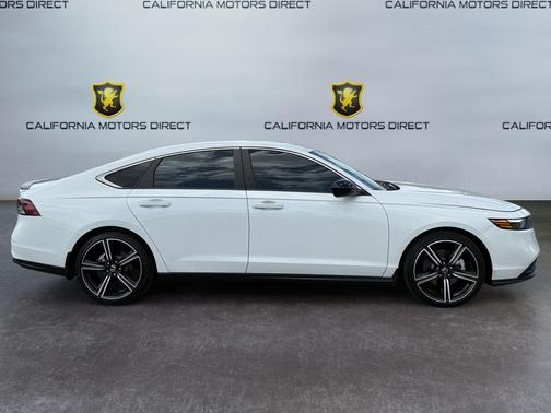 Platinum White Pearl 2023 Honda Accord Hybrid Sport