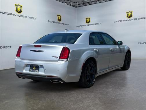 2021 Chrysler 300 S