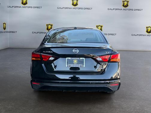Super Black 2024 Nissan Altima 2.5 SV