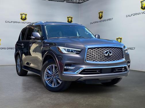 2023 INFINITI QX80 Luxe