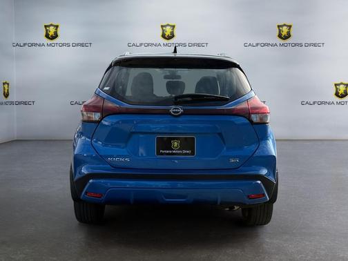 2023 Nissan Kicks SR