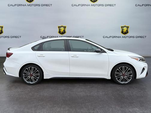 Snow White Pearl 2023 Kia Forte GT