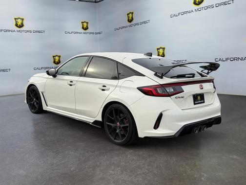 2025 Honda Civic Type R Base (M6)