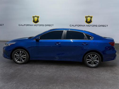 Deep Sea Blue 2022 Kia Forte LXS