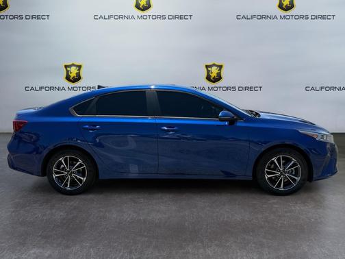 Deep Sea Blue 2022 Kia Forte LXS