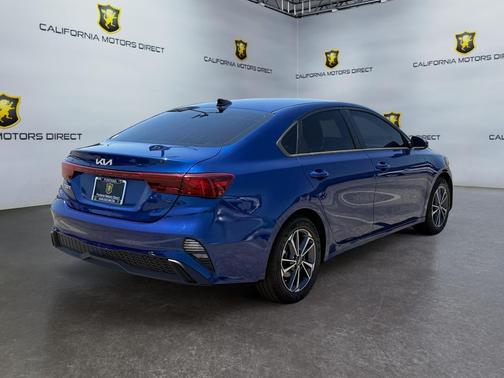 Deep Sea Blue 2022 Kia Forte LXS