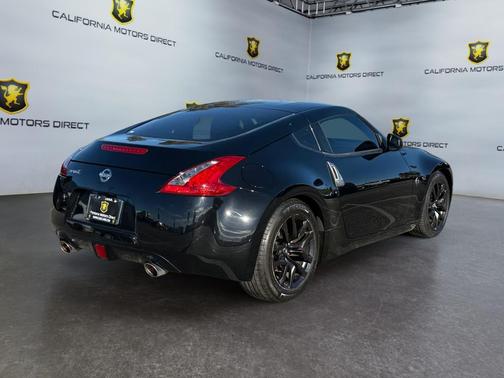 2017 Nissan 370Z Base