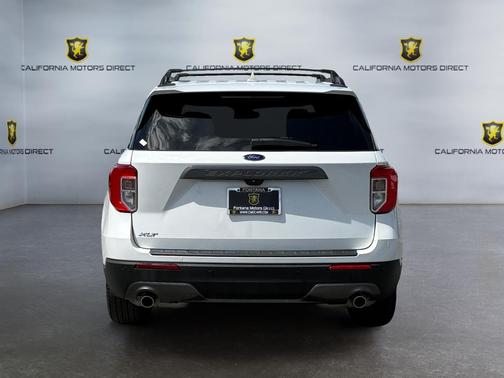 Star White Metallic Tri-Coat 2023 Ford Explorer XLT