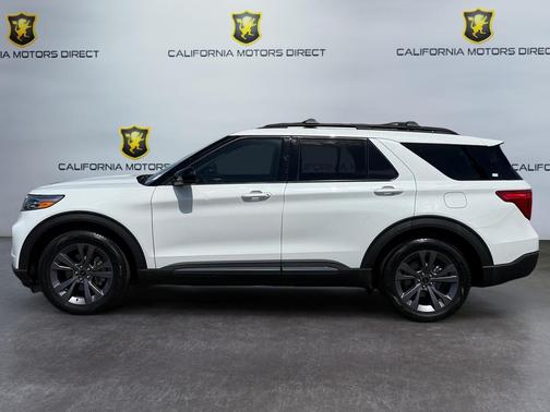 Star White Metallic Tri-Coat 2023 Ford Explorer XLT