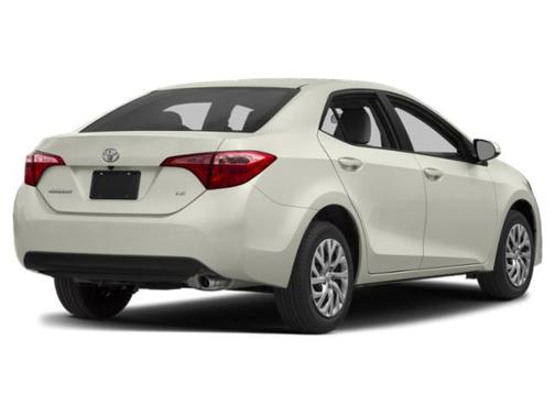 Blizzard Pearl 2019 Toyota Corolla XLE