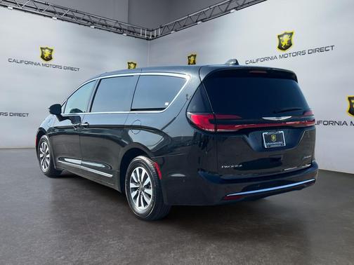 2022 Chrysler Pacifica Hybrid Limited