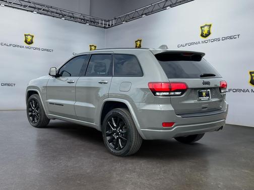 2021 Jeep Grand Cherokee Laredo