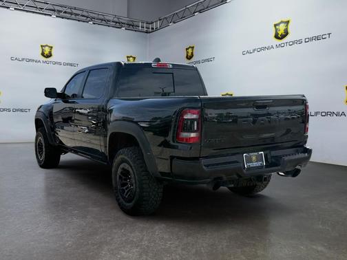 Diamond Black Crystal Pearlcoat 2021 RAM 1500 TRX