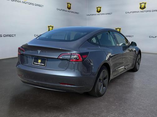 Midnight Silver Metallic 2023 Tesla Model 3 Standard Range