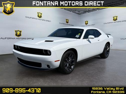 White Knuckle Clearcoat 2023 Dodge Challenger SXT