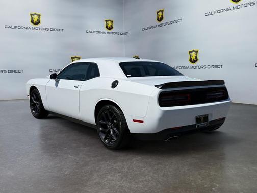 White Knuckle Clearcoat 2023 Dodge Challenger SXT