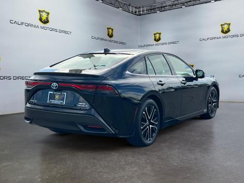 2021 Toyota Mirai Base