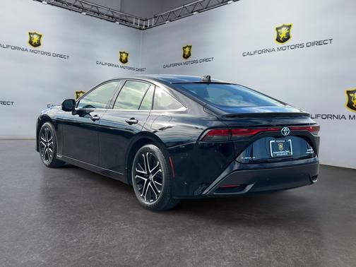 2021 Toyota Mirai Base