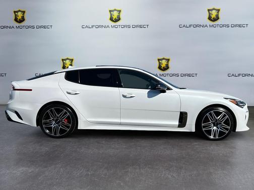 2022 Kia Stinger GT1