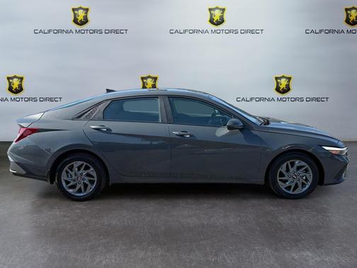 Ecotronic Gray 2024 Hyundai ELANTRA SEL
