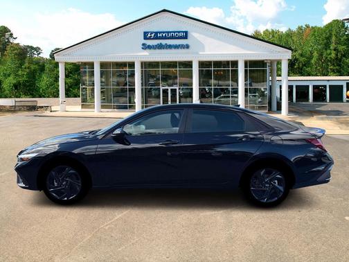 Abyss Black 2026 Hyundai ELANTRA HEV SEL Sport