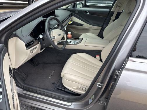 Savile Silver 2023 Genesis G80 2.5T RWD