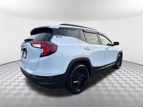 Summit White 2023 GMC Terrain SLE