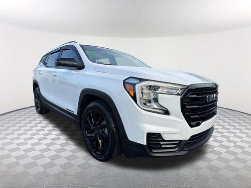Summit White 2023 GMC Terrain SLE