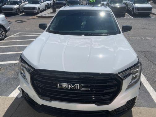 Summit White 2023 GMC Terrain SLE