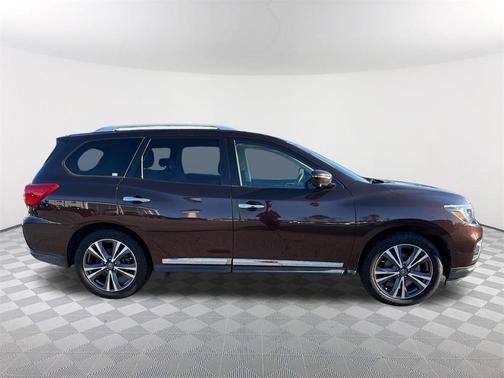 2020 Nissan Pathfinder Platinum 2WD