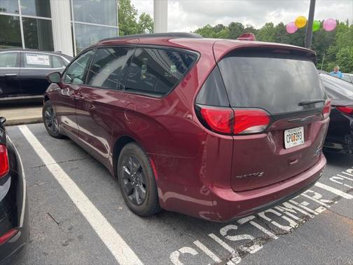 2020 Chrysler Pacifica Hybrid Limited