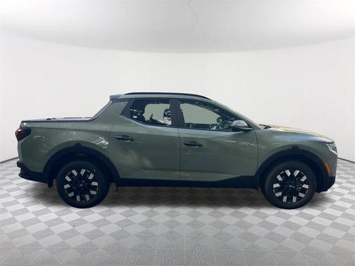 2025 Hyundai SANTA CRUZ SEL Activity