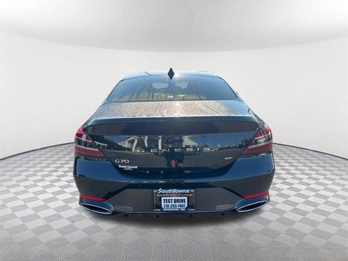 2022 Genesis G70 3.3T RWD