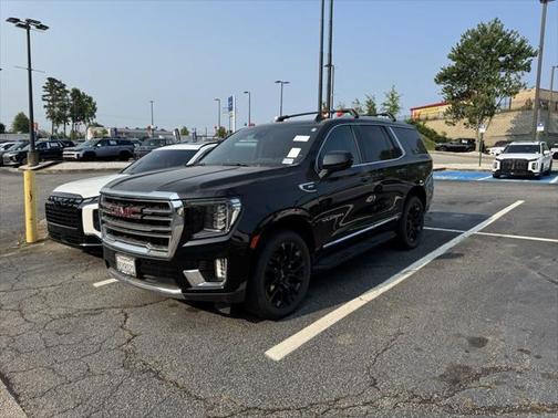 2023 GMC Yukon SLT
