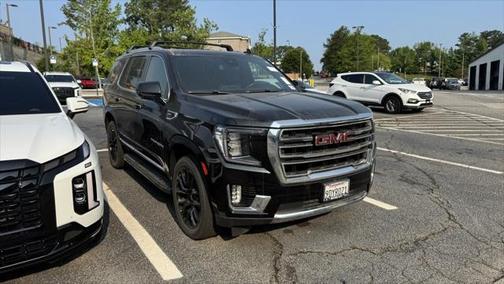 2023 GMC Yukon SLT