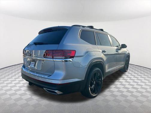 2022 Volkswagen Atlas 3.6L SE w/Technology
