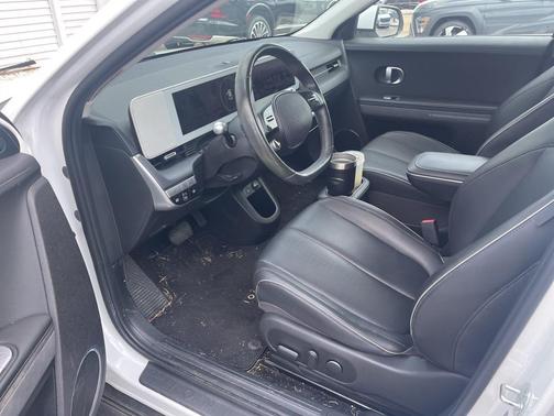 2022 Hyundai IONIQ 5 SEL