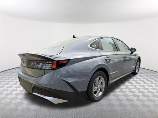 Transmission Blue 2026 Hyundai SONATA SE