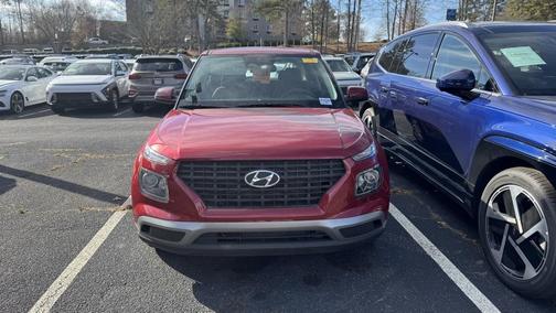 2024 Hyundai VENUE SE