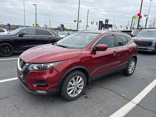 2022 Nissan Rogue Sport SV