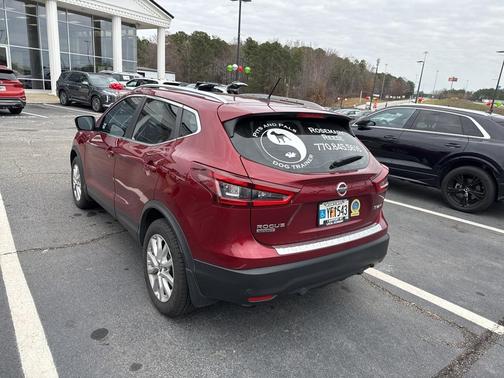 2022 Nissan Rogue Sport SV