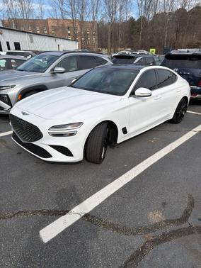 2023 Genesis G70 2.0T RWD