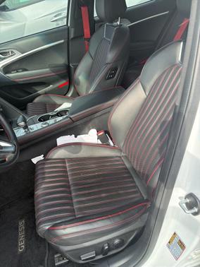 2023 Genesis G70 2.0T RWD