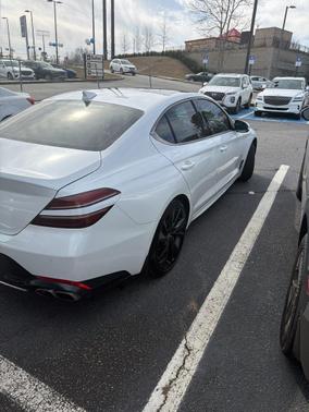 2023 Genesis G70 2.0T RWD