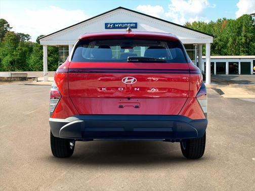 2025 Hyundai KONA SE