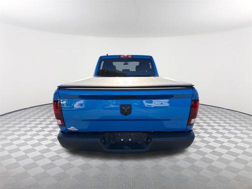 2024 RAM 1500 Classic Warlock Crew Cab 4x2 5'7' Box