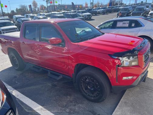 2022 Nissan Frontier SV